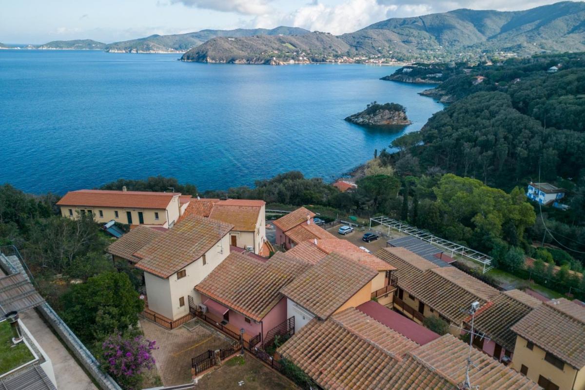 La Paolina Vista Mare E Natura Marciana Marina  Exterior photo